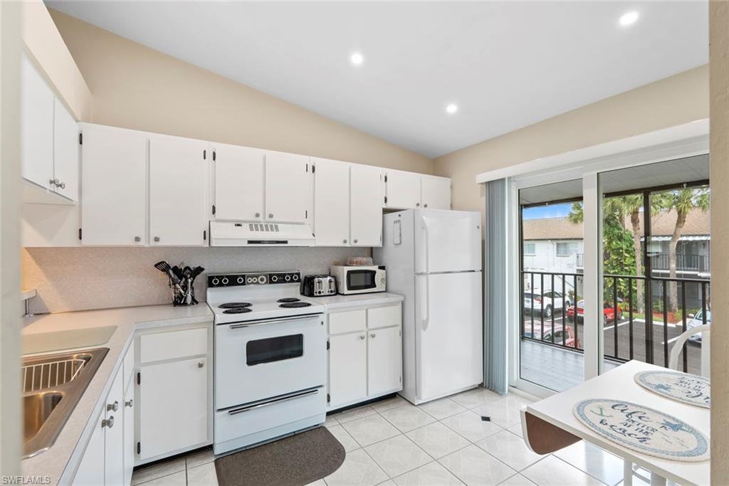 Plentiful room in the kitchen space