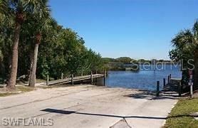 Community boat dock