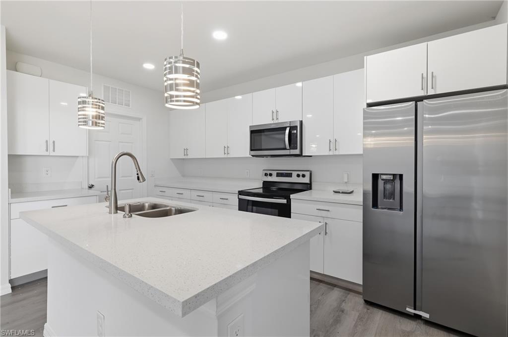 1406 Ford CIR photo 13