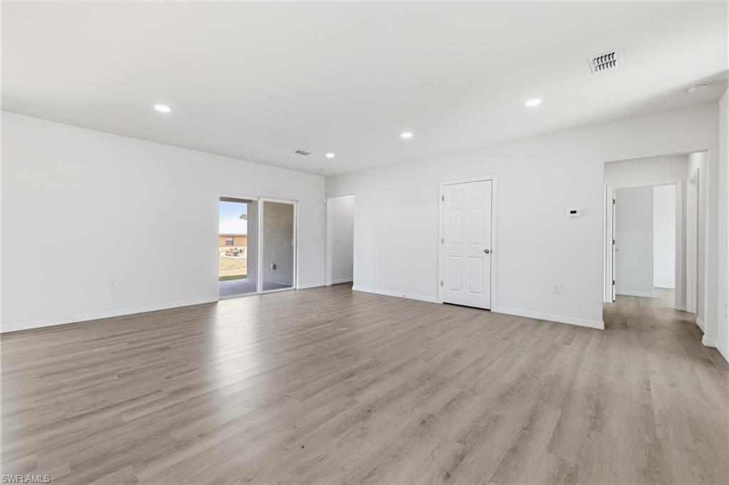 1406 Ford CIR photo 26