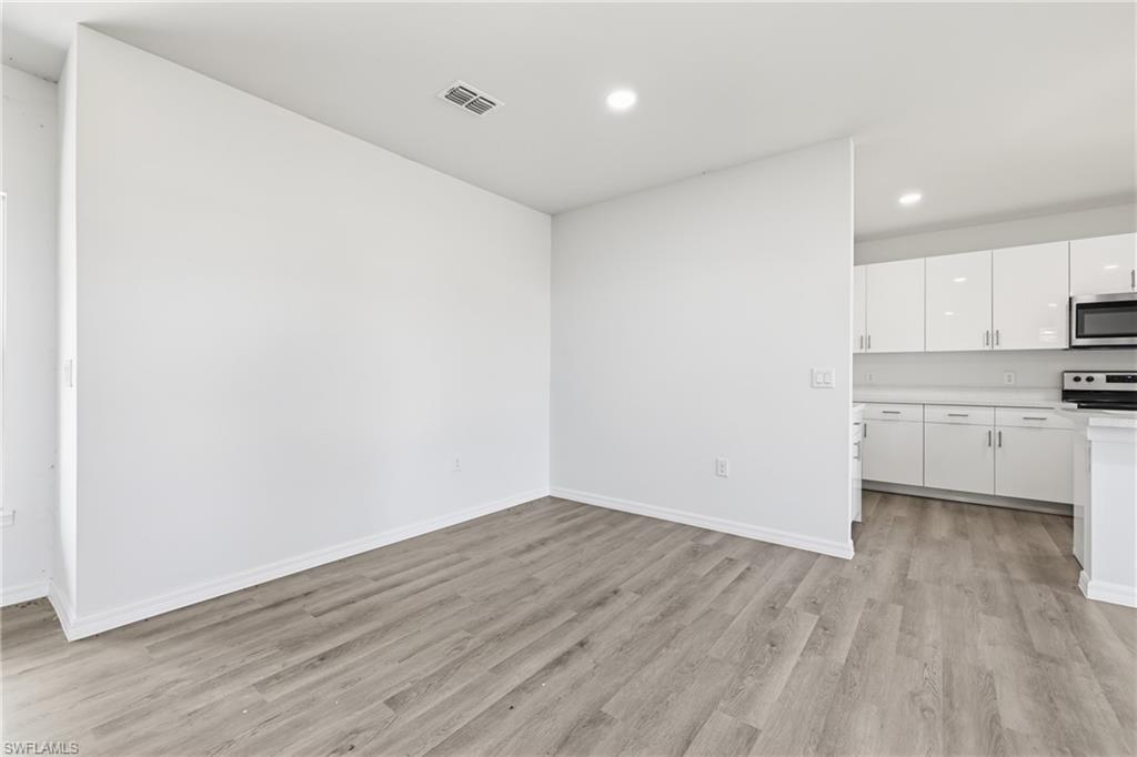 1406 Ford CIR photo 10