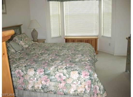 20573 Candlewood Hollow photo 9
