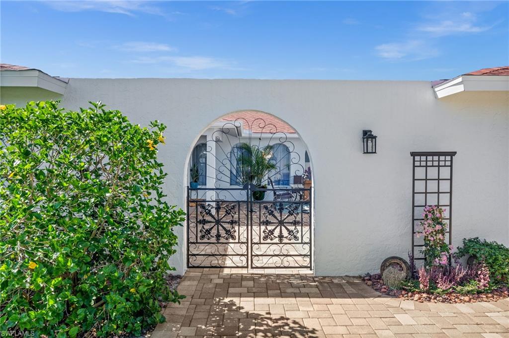 1432 Venetian CT
