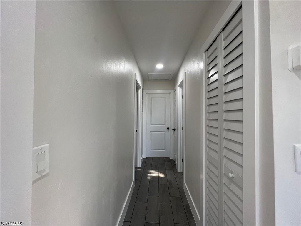1109 Gifford AVE N photo 10