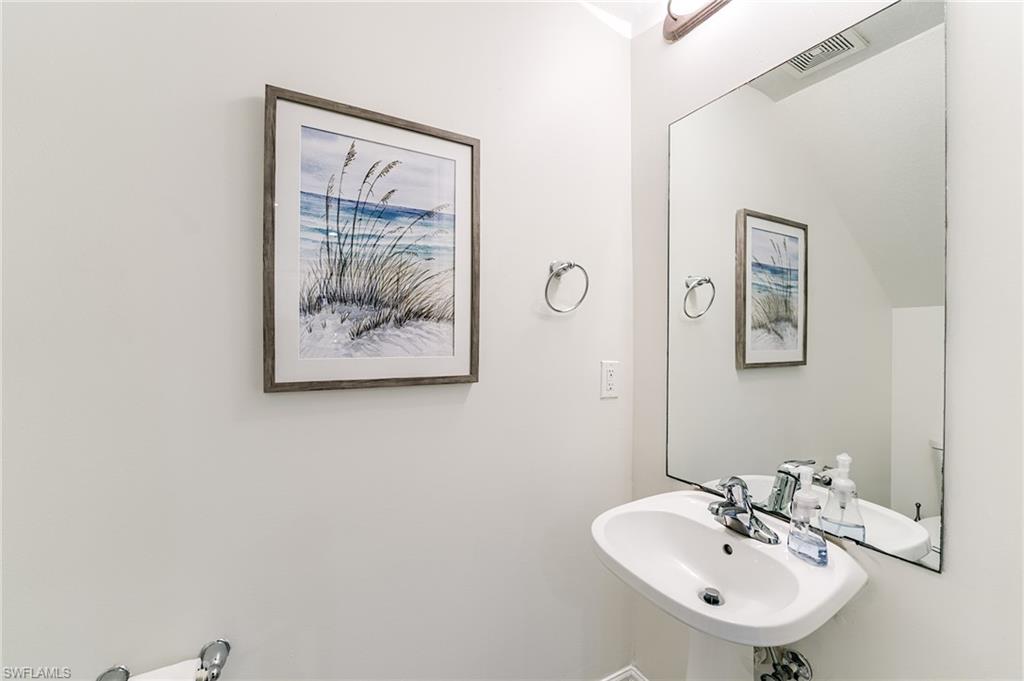 Downstairs half-bath
