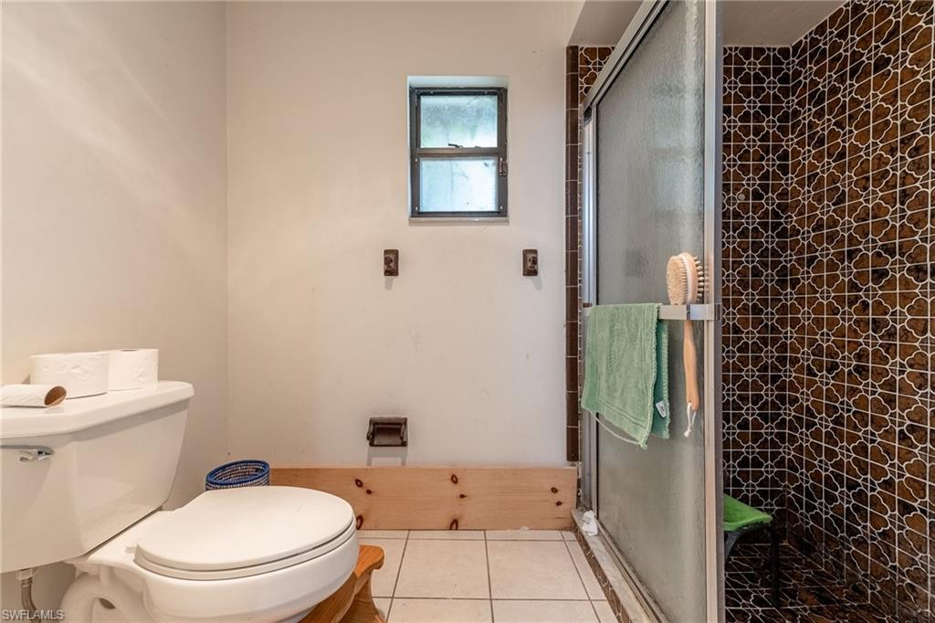 13746 Brynwood LN photo 21