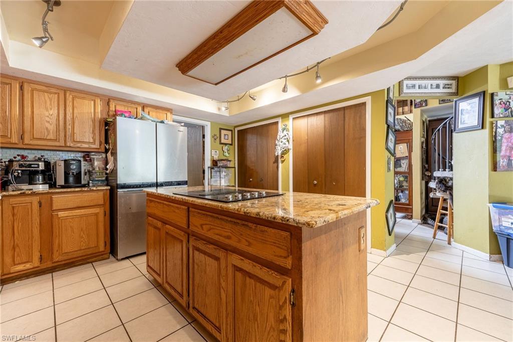 13746 Brynwood LN photo 19