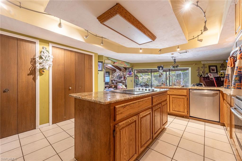 13746 Brynwood LN photo 18