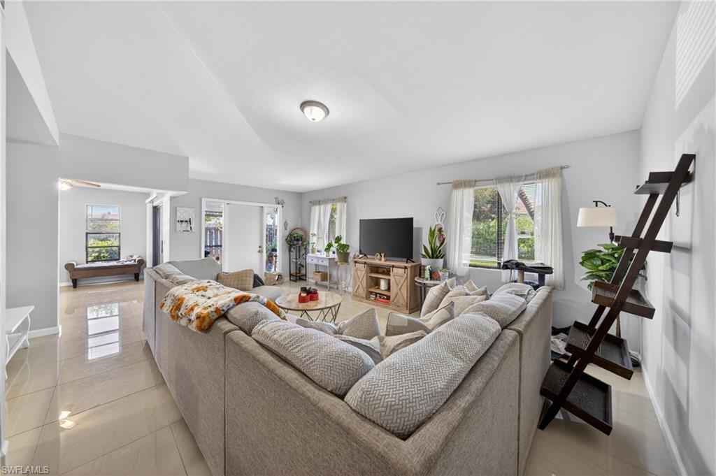 17318 Timber Oak LN