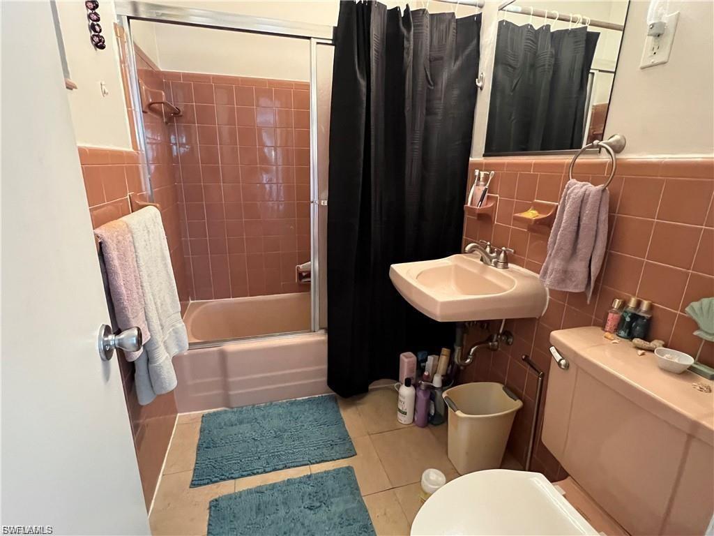 22147 Catherine AVE photo 12