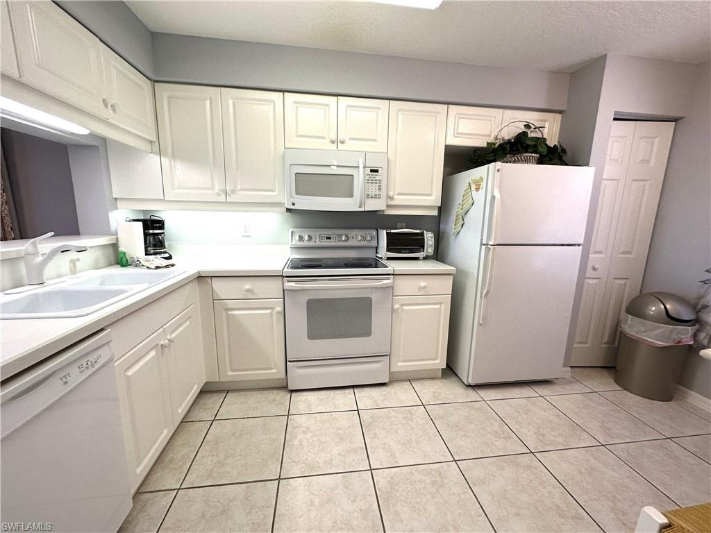 6670 Huntington Lakes CIR 103