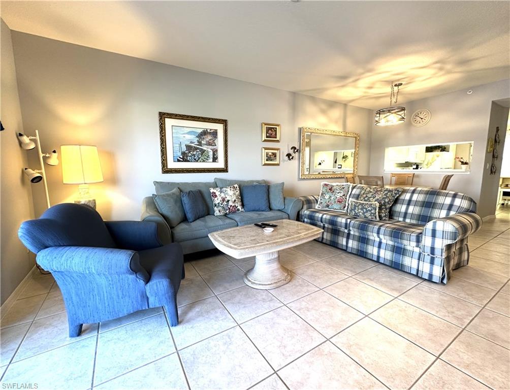6670 Huntington Lakes CIR 103 photo 10