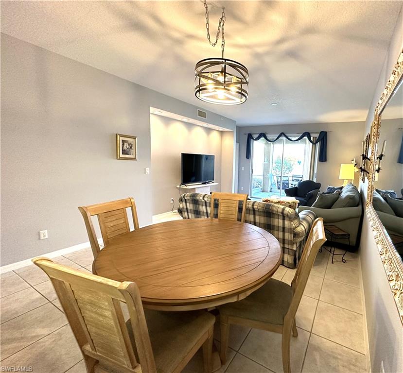 6670 Huntington Lakes CIR 103 photo 8