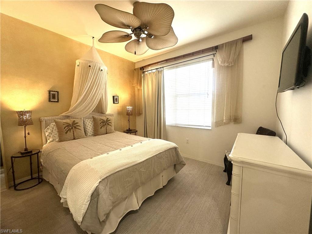 1570 Winding Oaks WAY 201 photo 26