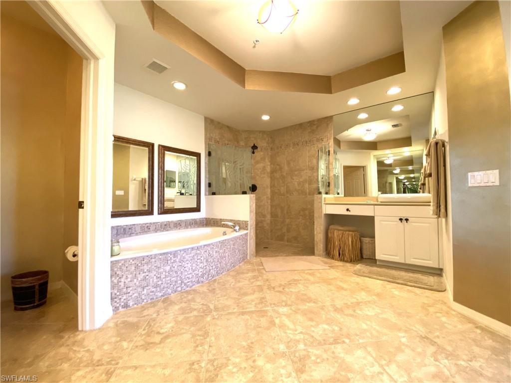 1570 Winding Oaks WAY 201 photo 25
