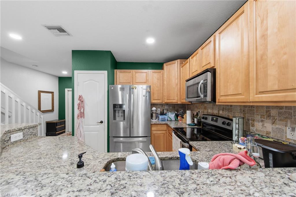 8587 Athena CT photo 10