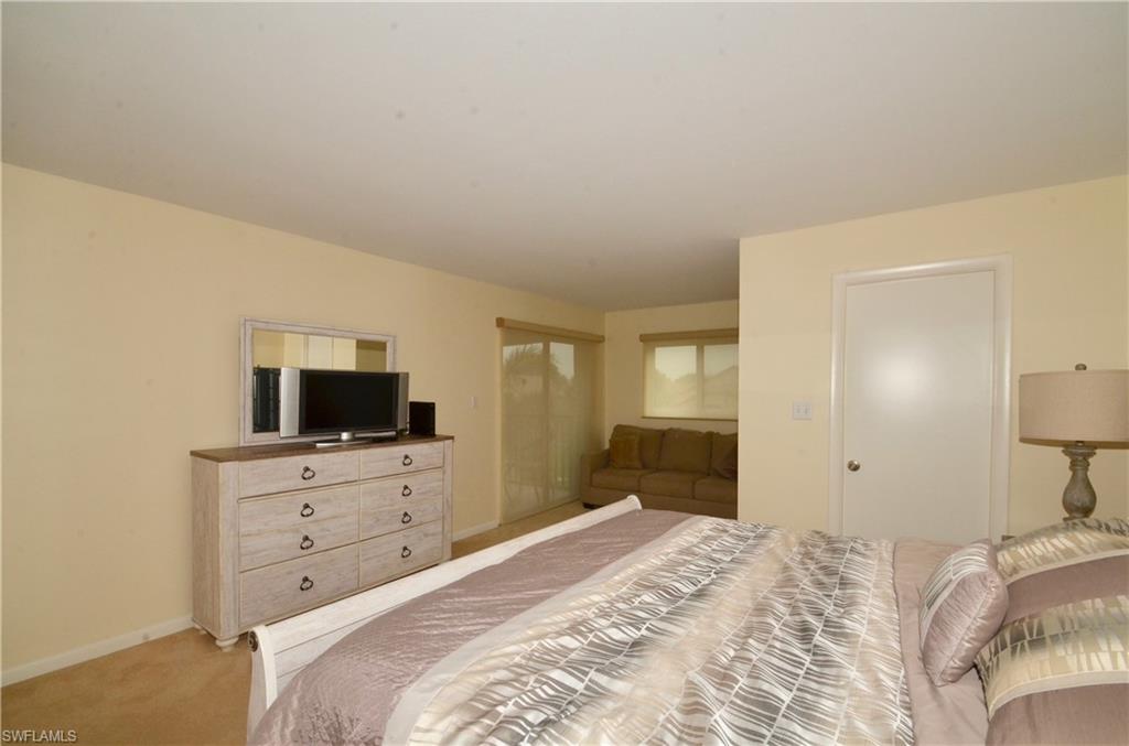 555 Park Shore DR B-309 photo 13
