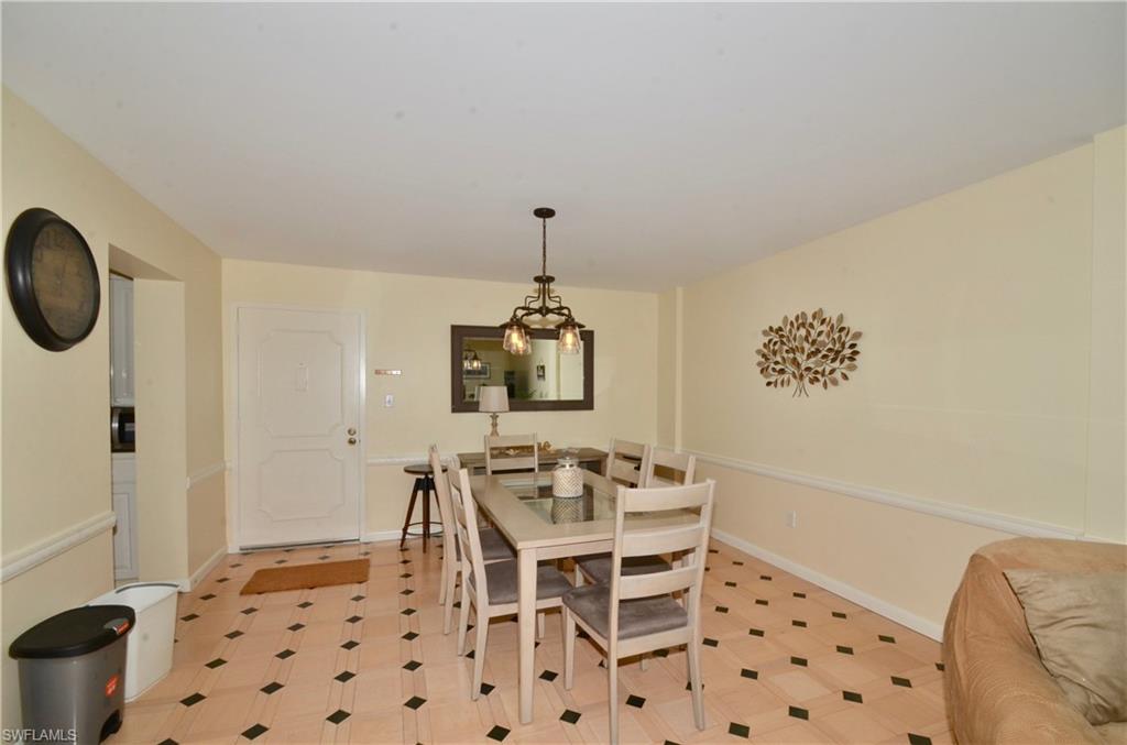 555 Park Shore DR B-309