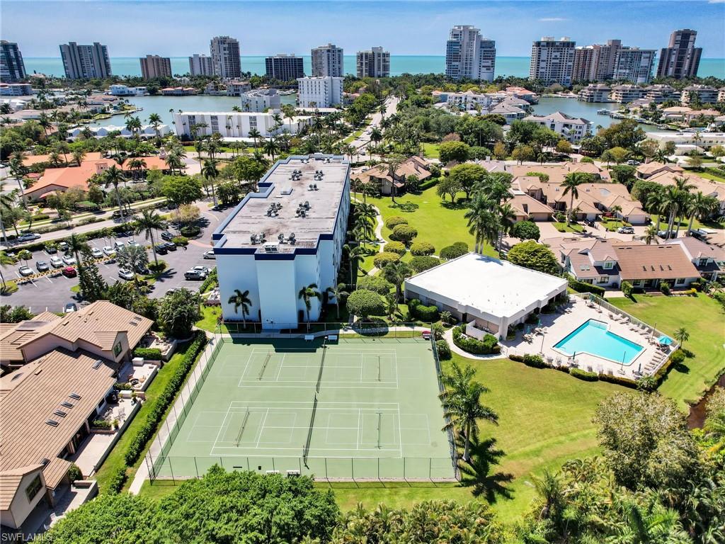 555 Park Shore DR B-309 photo 30