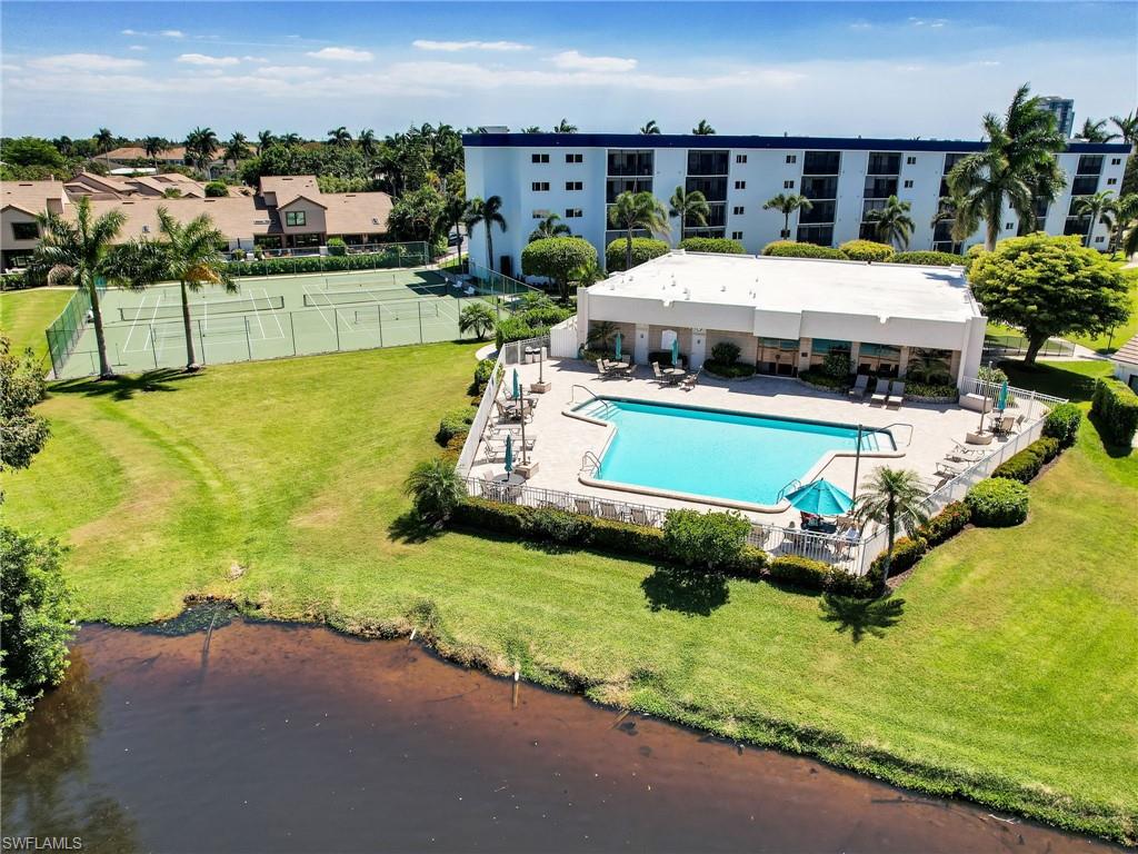 555 Park Shore DR B-309 photo 33