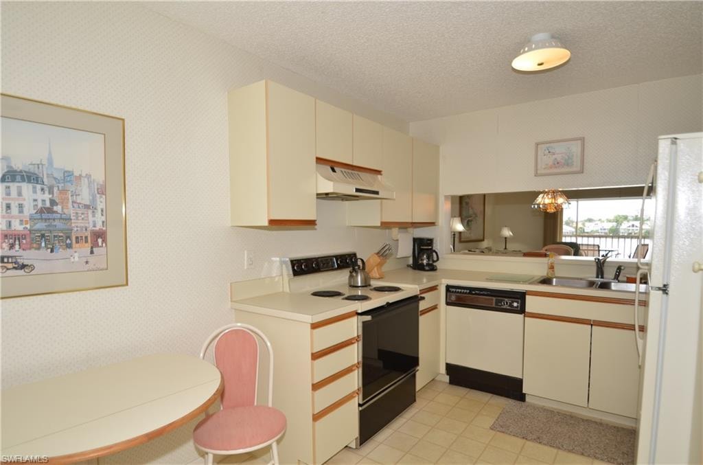 10682 GULFSHORE DR 304 C