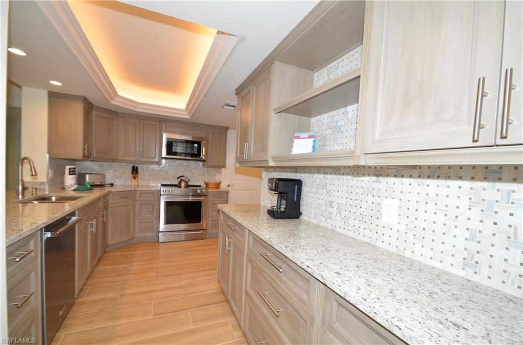 10851 GULF SHORE DR 303 photo 6