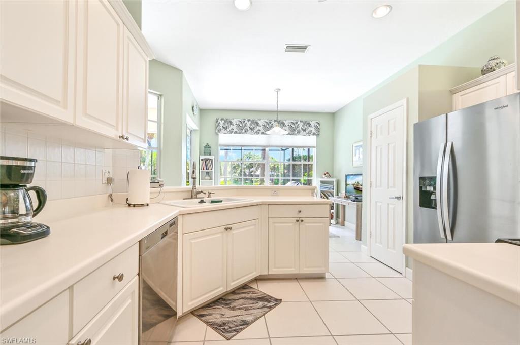 2259 Island Cove CIR photo 14