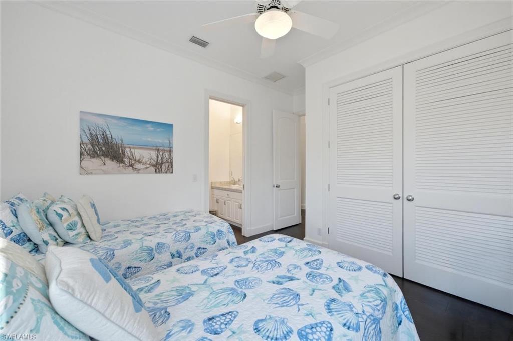 2540 Half Moon WALK photo 41
