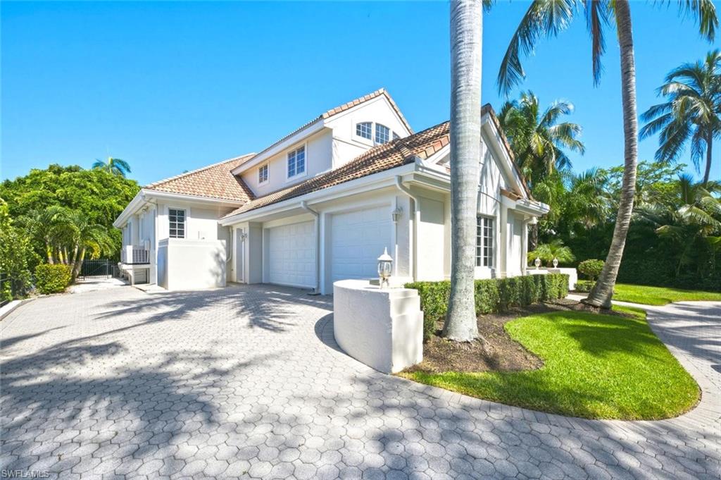 2540 Half Moon WALK photo 50