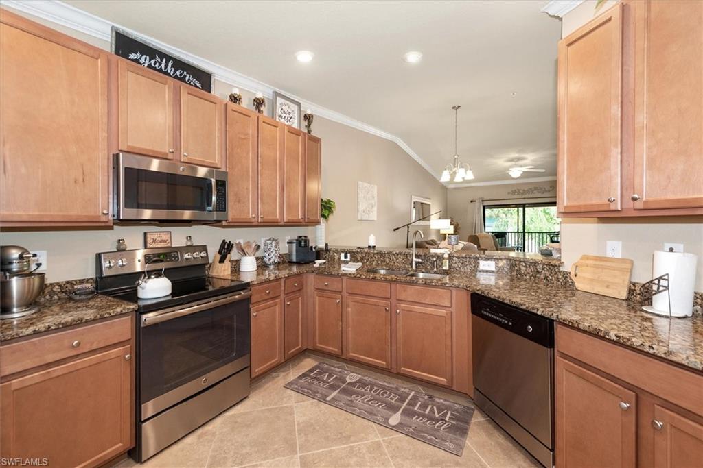 13750 Julias WAY 528 photo 15