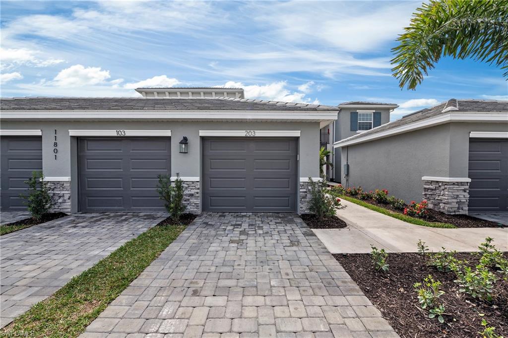 11801 Venetian Lagoon DR 203 photo 23