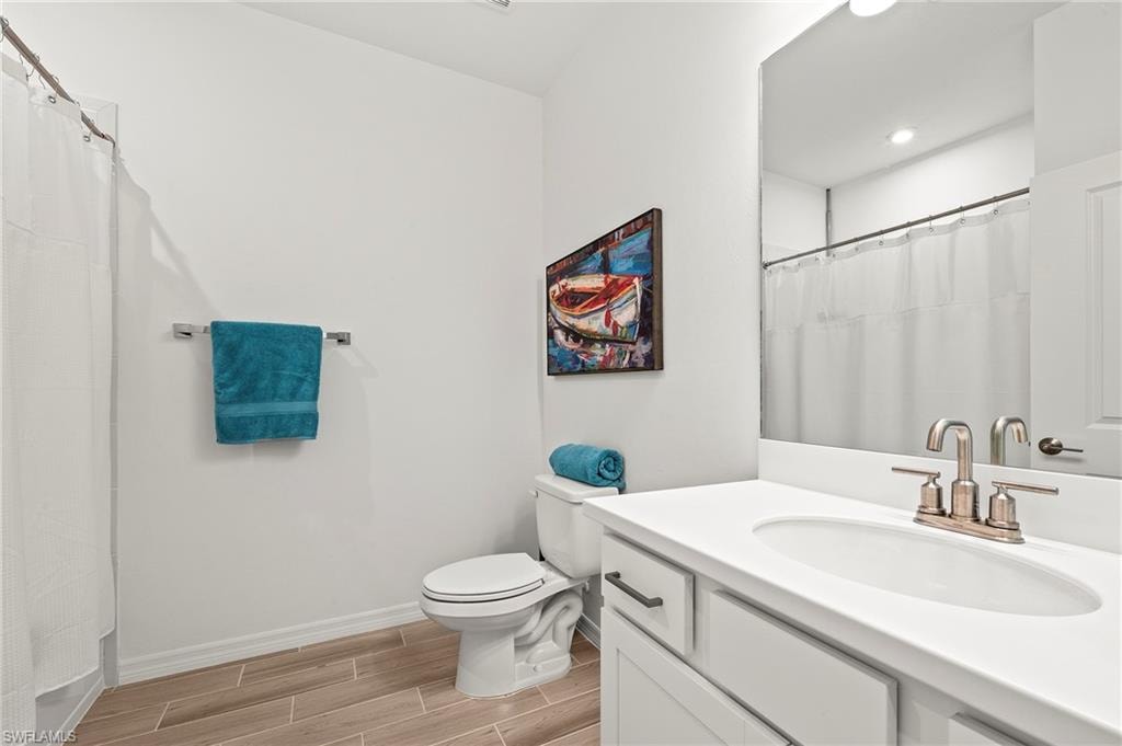 11801 Venetian Lagoon DR 203 photo 18