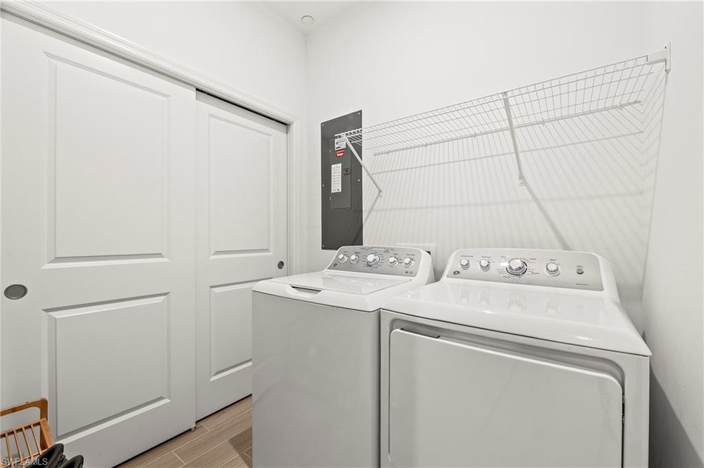 11801 Venetian Lagoon DR 203 photo 21