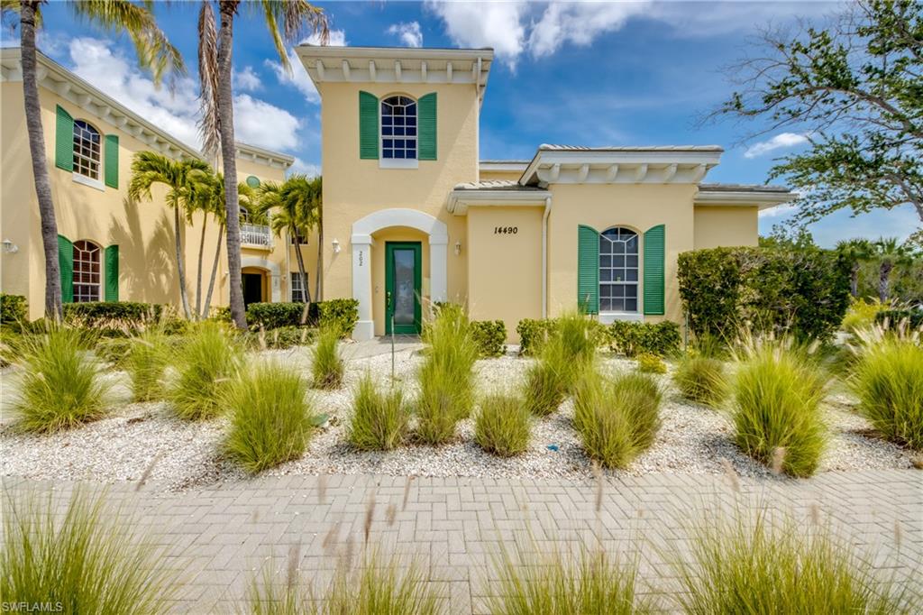 14490 Dolce Vista RD 202