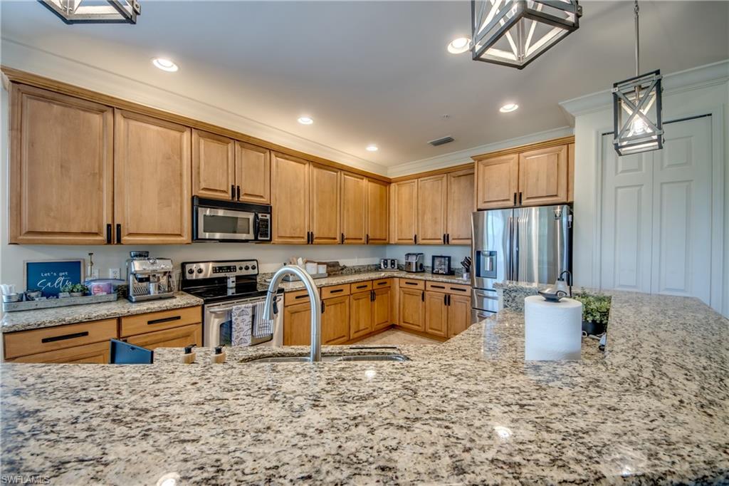 14490 Dolce Vista RD 202 photo 18