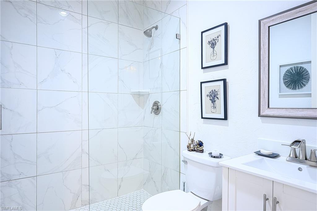 133 Colonade CIR photo 6
