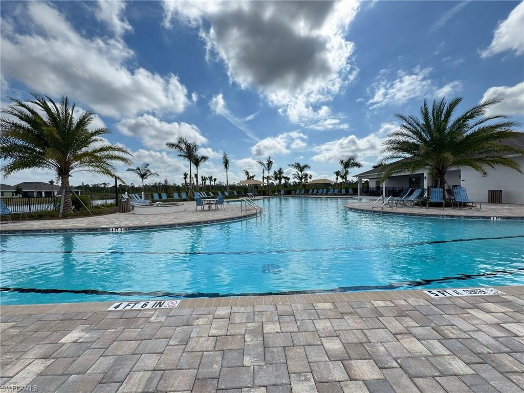 44448 Palm Frond DR photo 21
