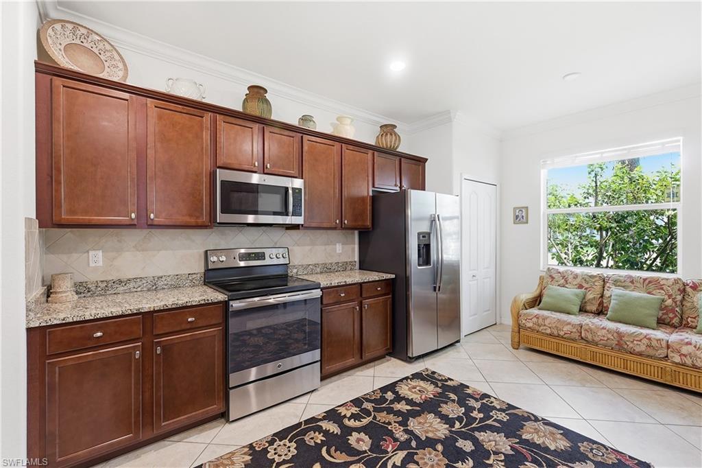 9577 Mirada BLVD photo 6