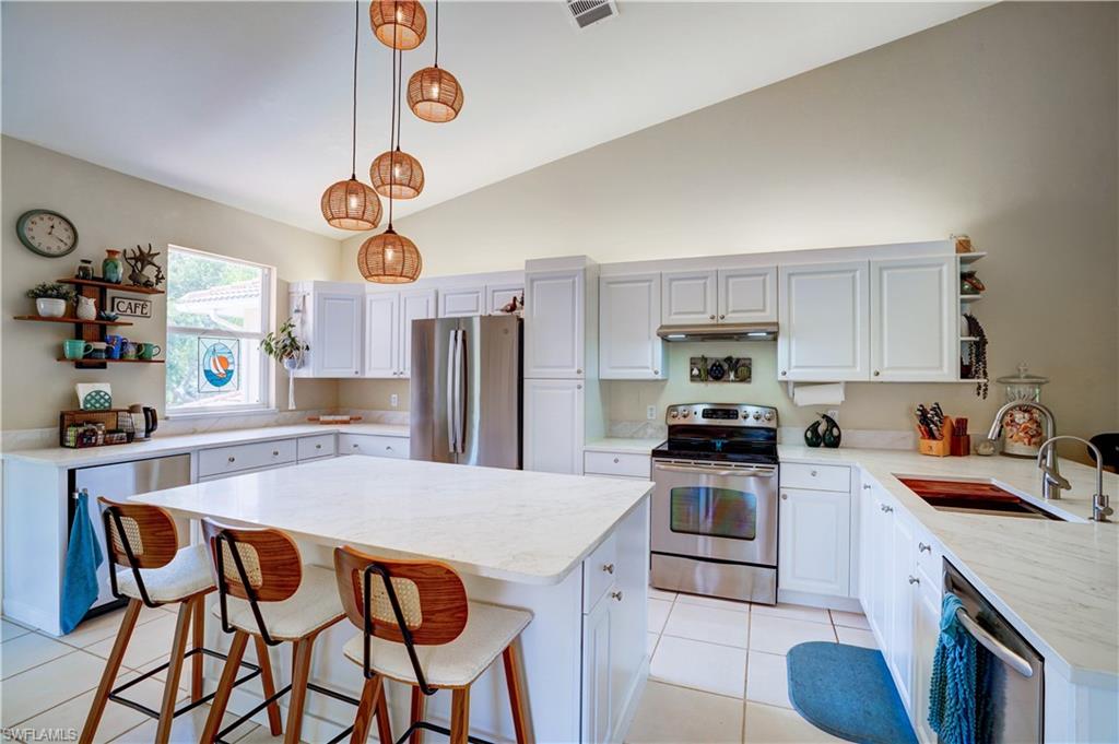 509 Robin Hood CIR 202