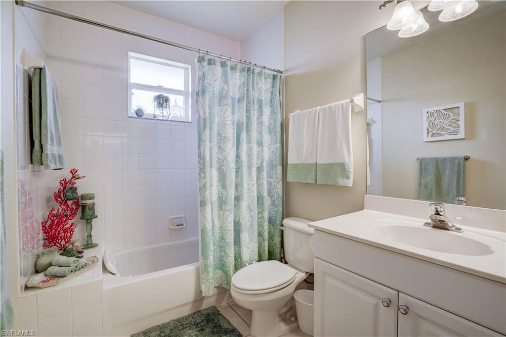 509 Robin Hood CIR 202 photo 22