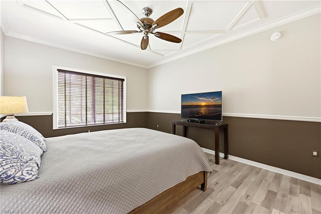 Master Bedroom - decorative interest on the ceiling