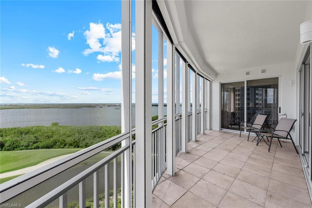 Sweeping views—perfect for morning coffee or quiet evenings.