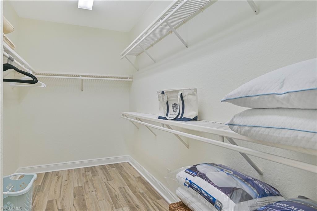 5000 Royal Shores DR 101 photo 26