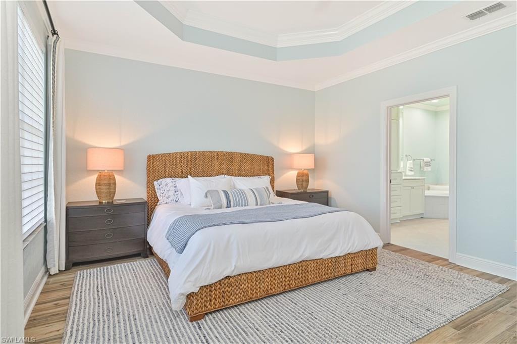 5000 Royal Shores DR 101 photo 22