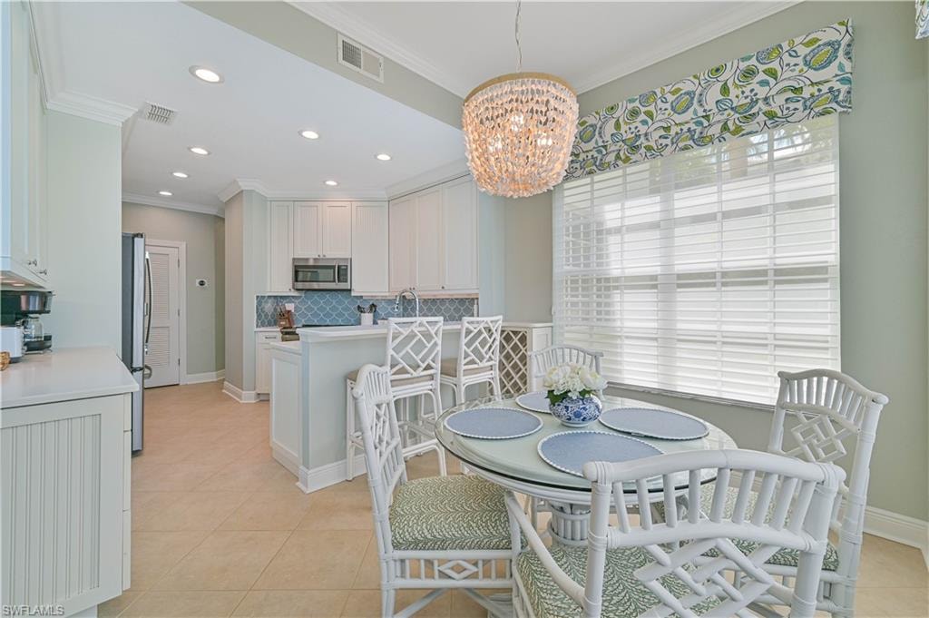5000 Royal Shores DR 101 photo 10