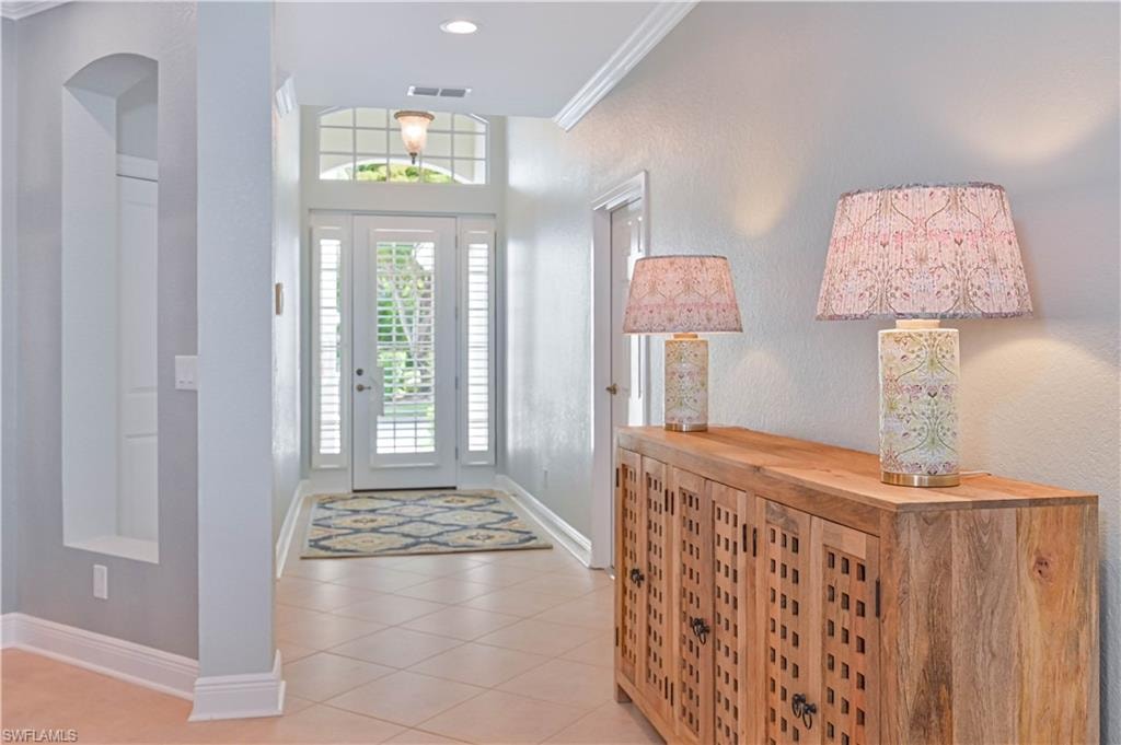 5000 Royal Shores DR 101 photo 14