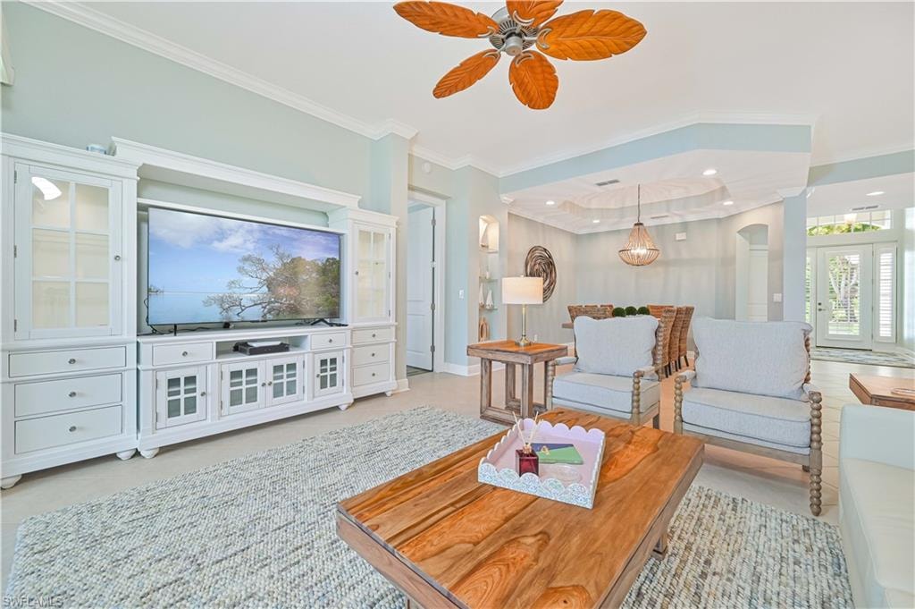5000 Royal Shores DR 101 photo 19