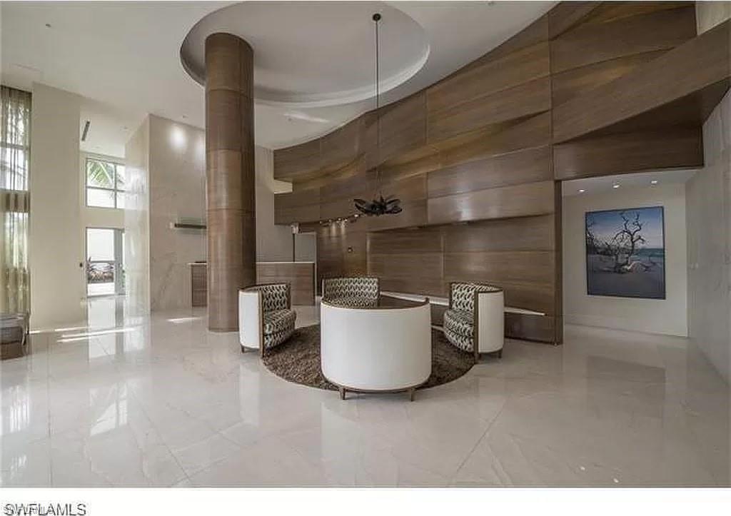 3000 Oasis Grand BLVD 2905 photo 27