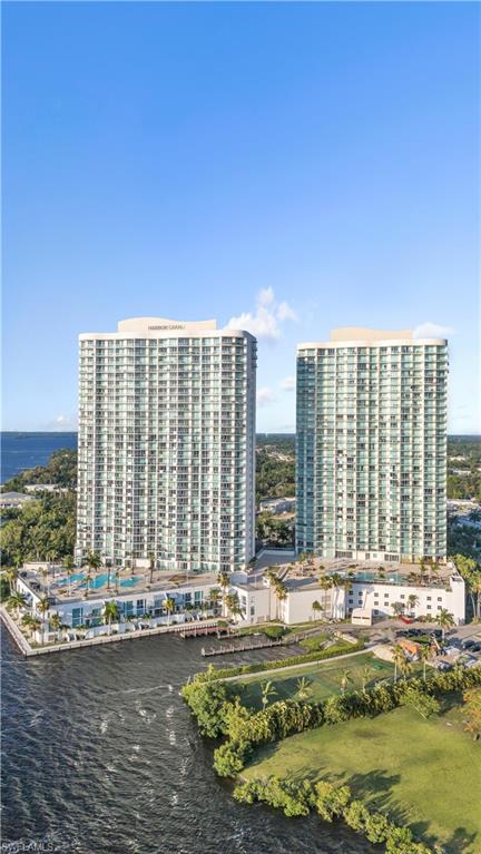 3000 Oasis Grand BLVD 2905 photo 37