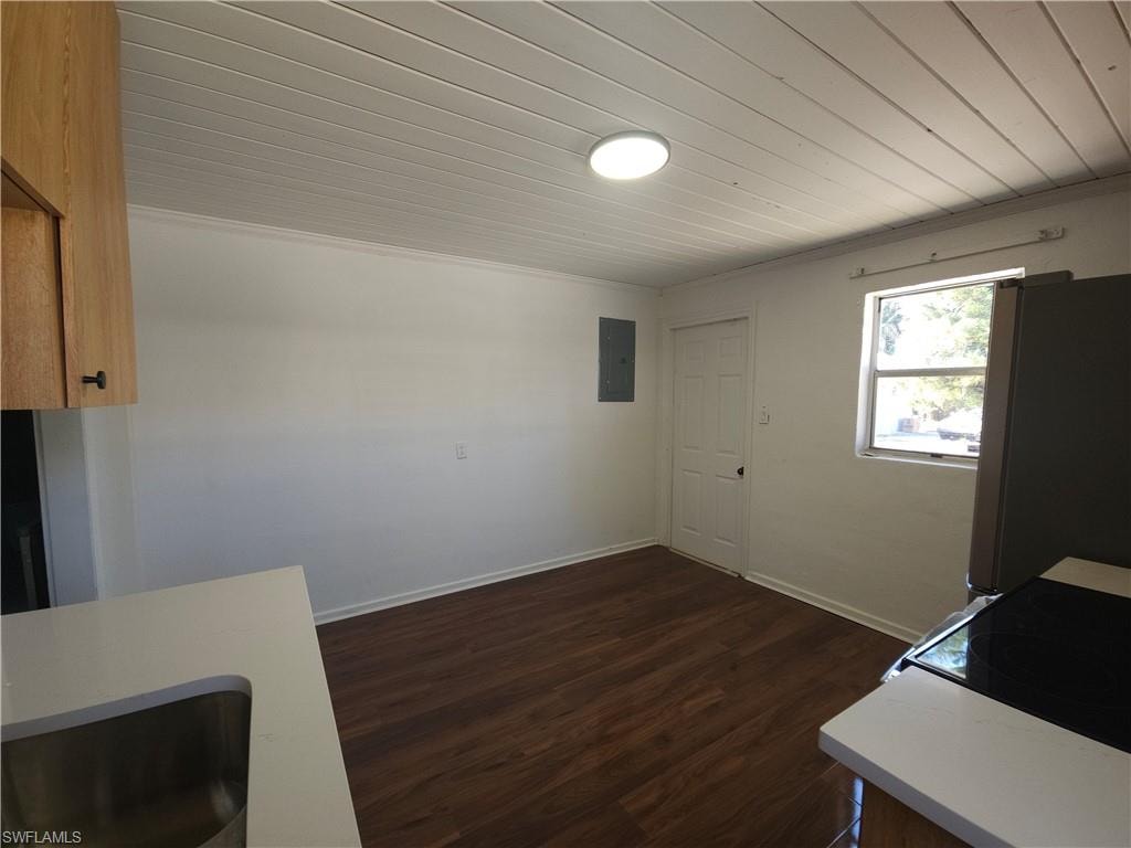 2657 Lafayette ST photo 10